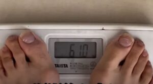 おかじゅんの体重に関する動画のキャプチャ